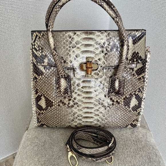 SNAKE SKIN- PHYTON ITALIAN HANDBAG NEW - Picture 8 of 16